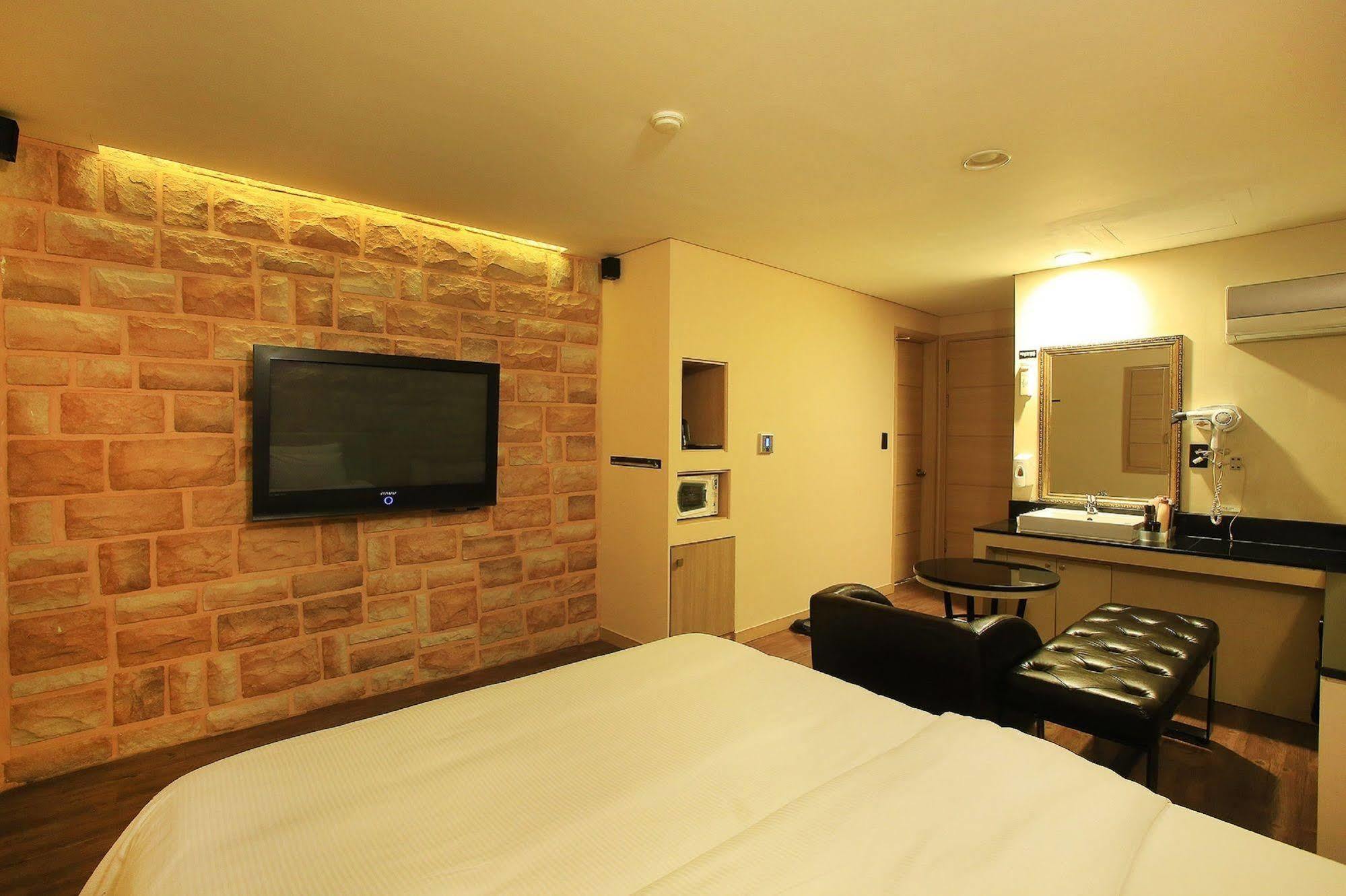 Tara Hotel Сеул Екстер'єр фото